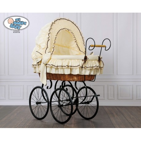 Egmont Toys Culla In Vimini Per Bambole A Forma Di Carota Con Cuscino E Coperta